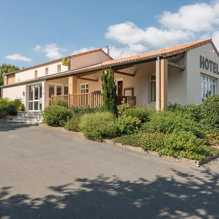 Logis Hotel Les 3 Marchands Bressuire Kültér fotó