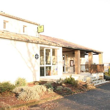 Logis Hotel Les 3 Marchands Bressuire Kültér fotó